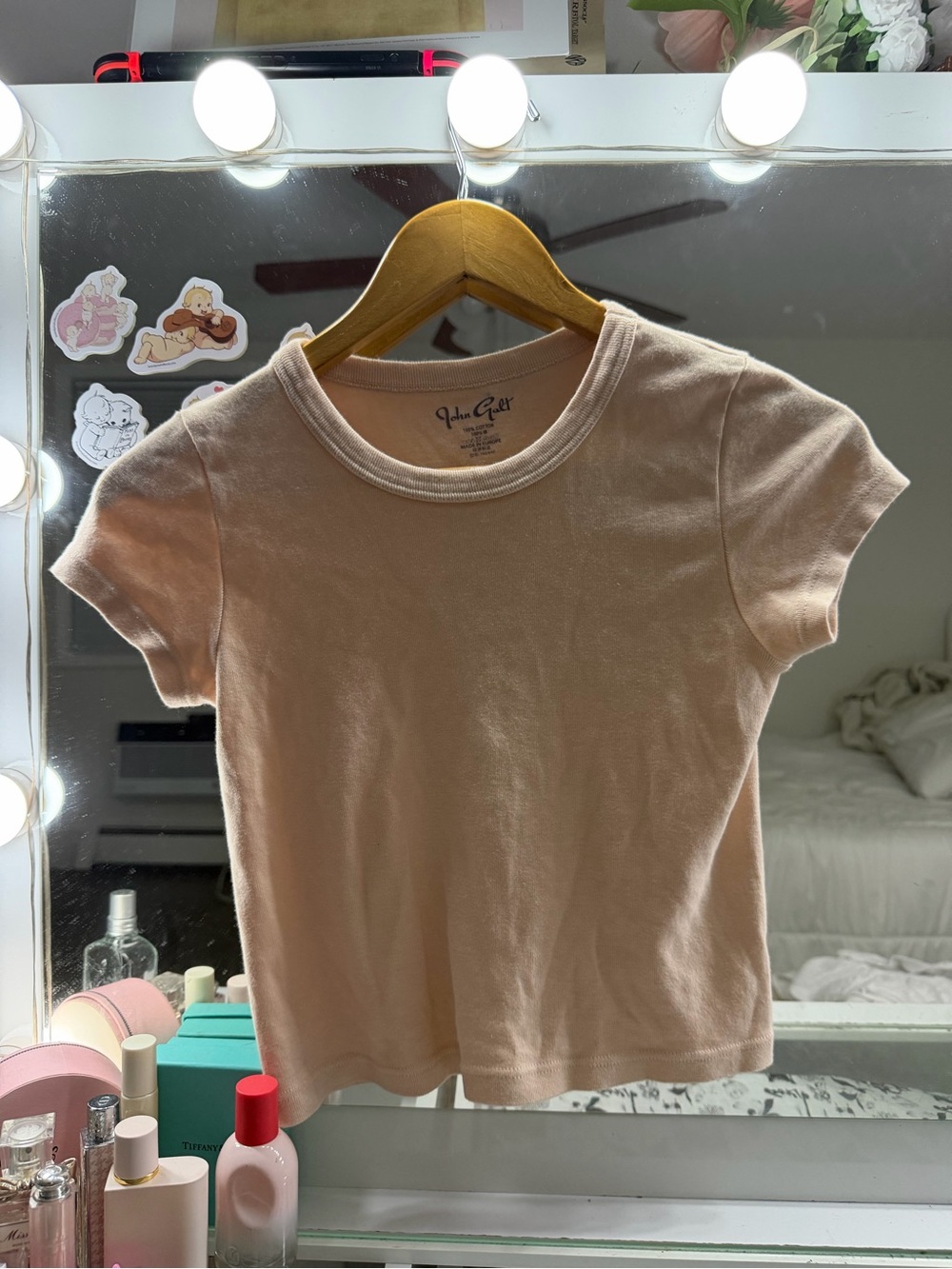 Brandy Melville short sleeve baby tee in light pink/coral